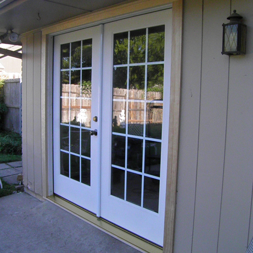 Vinyl Replacement Windows with Simulated Divided Lite Grids
